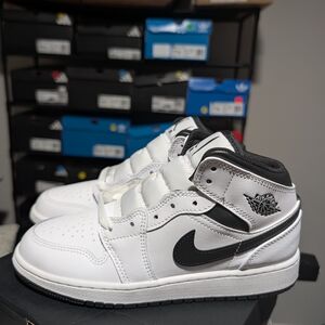 Nike Air Jordan 1 MID GS Panda  'White Black'
